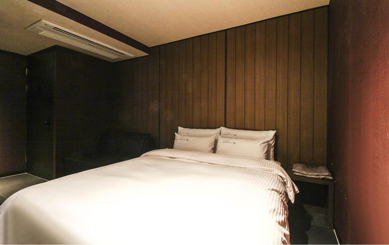 Haeundae Yeoubi Hotel Пусан Екстериор снимка