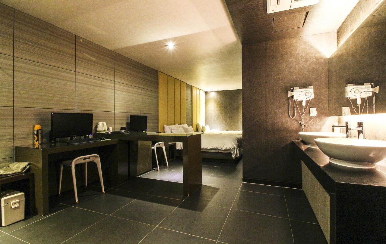 Haeundae Yeoubi Hotel Пусан Екстериор снимка