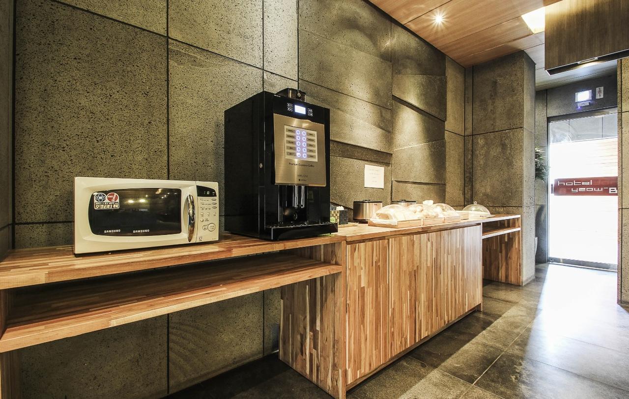Haeundae Yeoubi Hotel Пусан Екстериор снимка