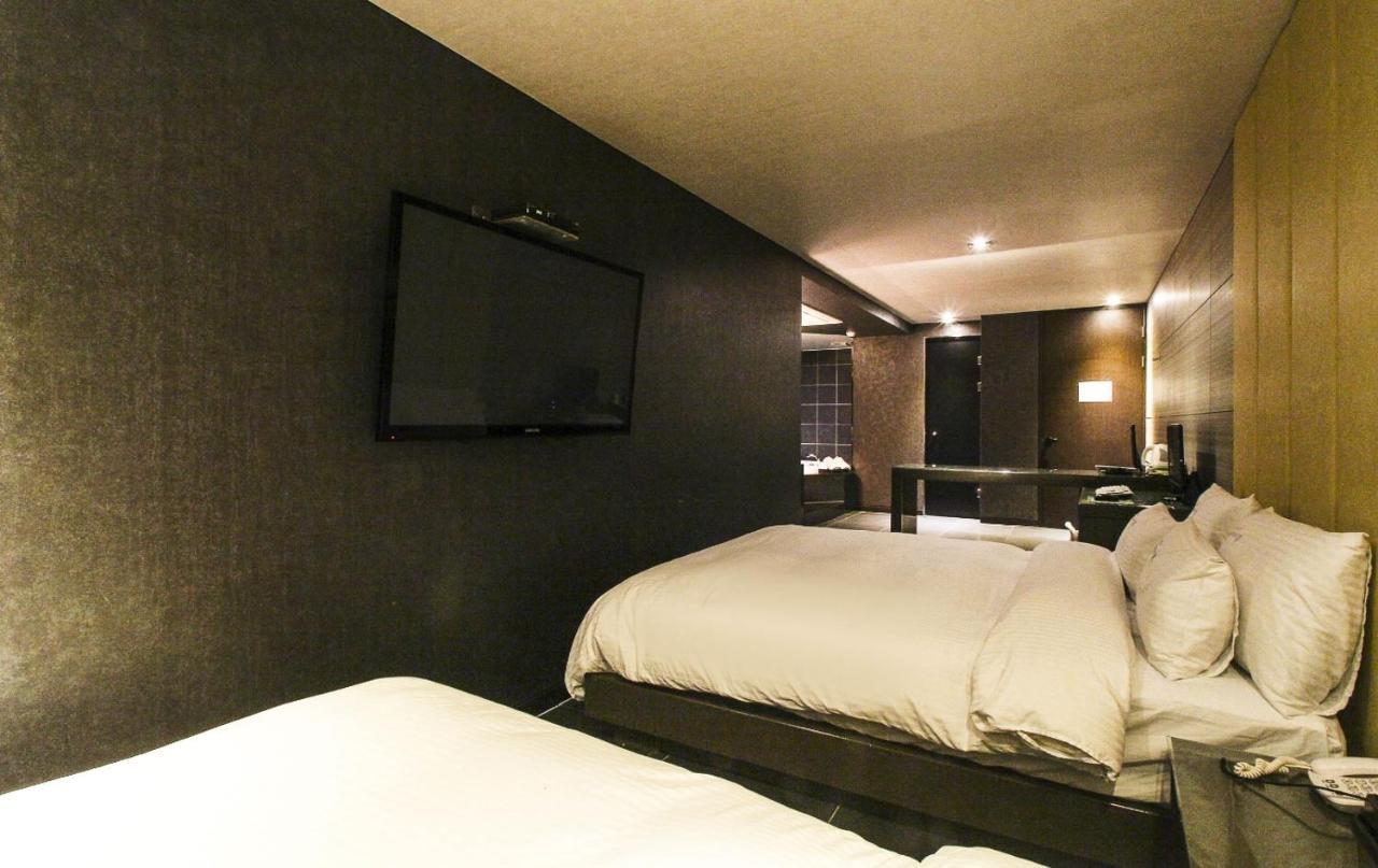 Haeundae Yeoubi Hotel Пусан Екстериор снимка