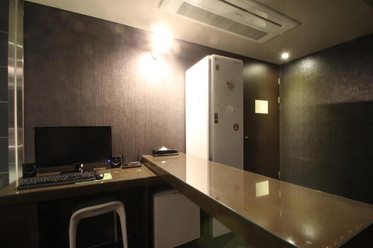 Haeundae Yeoubi Hotel Пусан Екстериор снимка